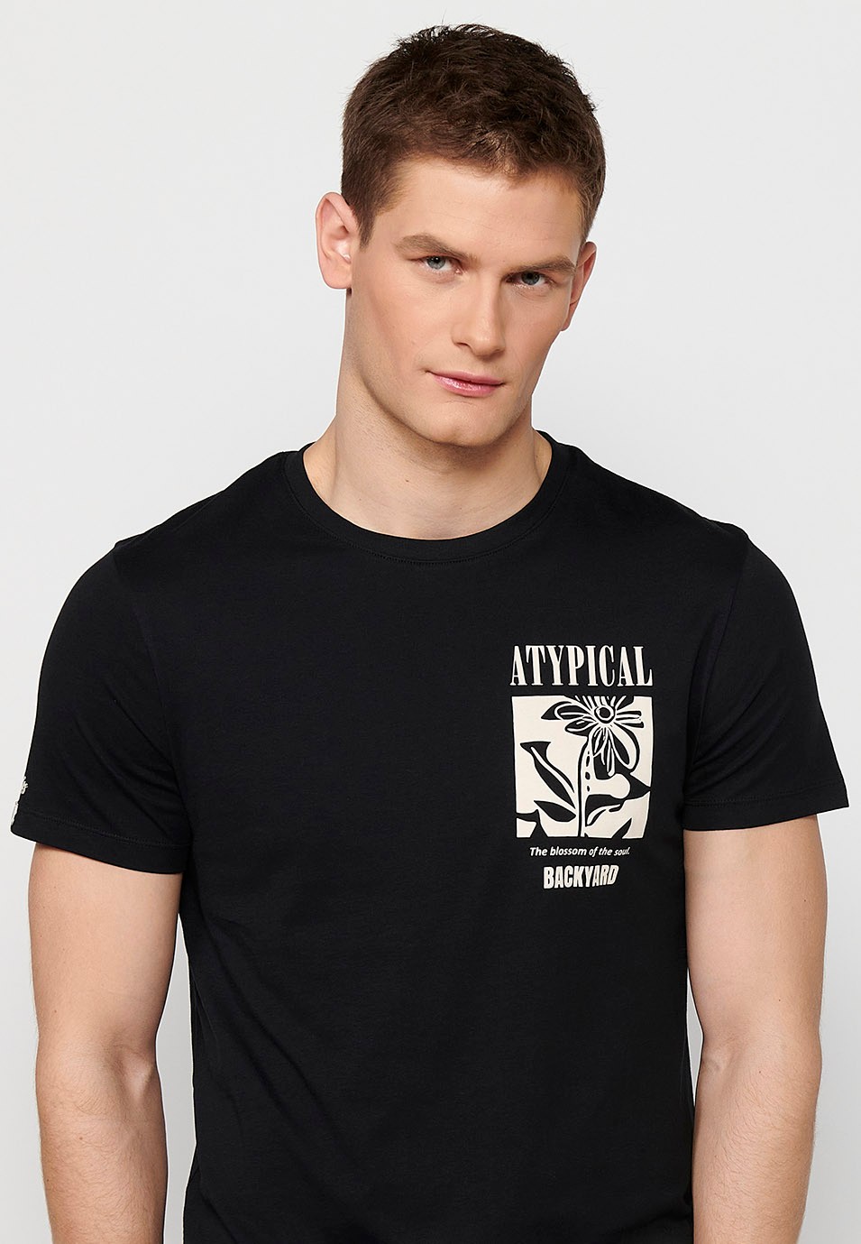 Men's black short-sleeved cotton T-shirt, round neck and back print
