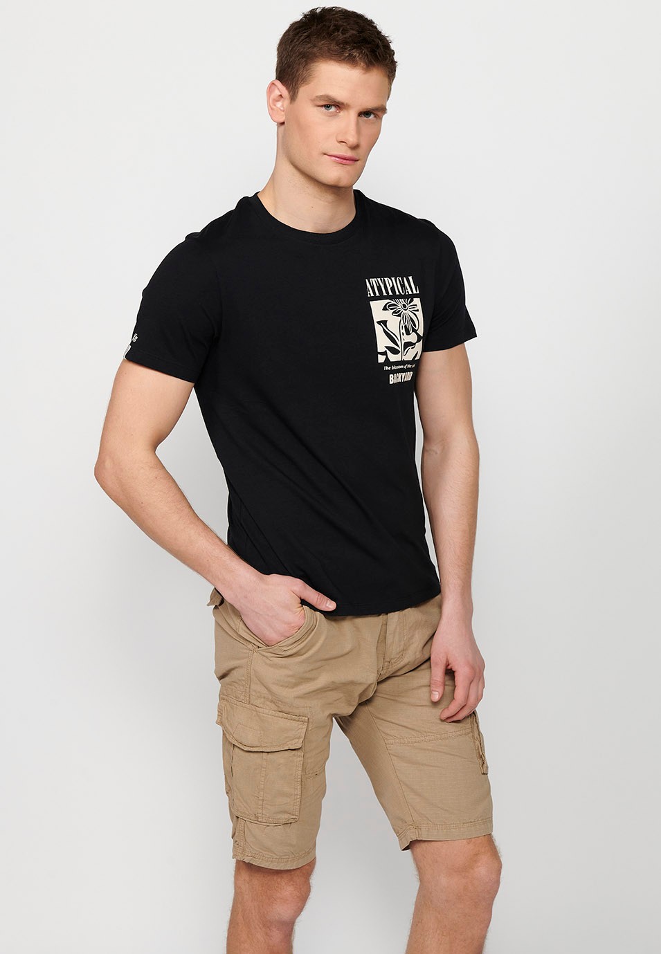 Men's black short-sleeved cotton T-shirt, round neck and back print