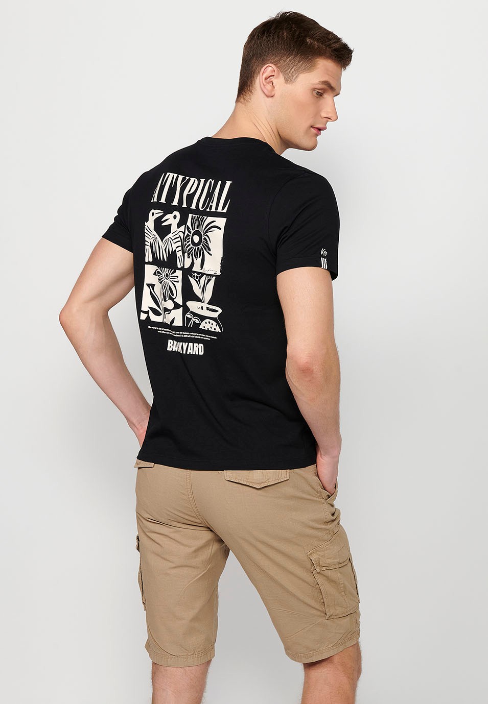 Men's black short-sleeved cotton T-shirt, round neck and back print