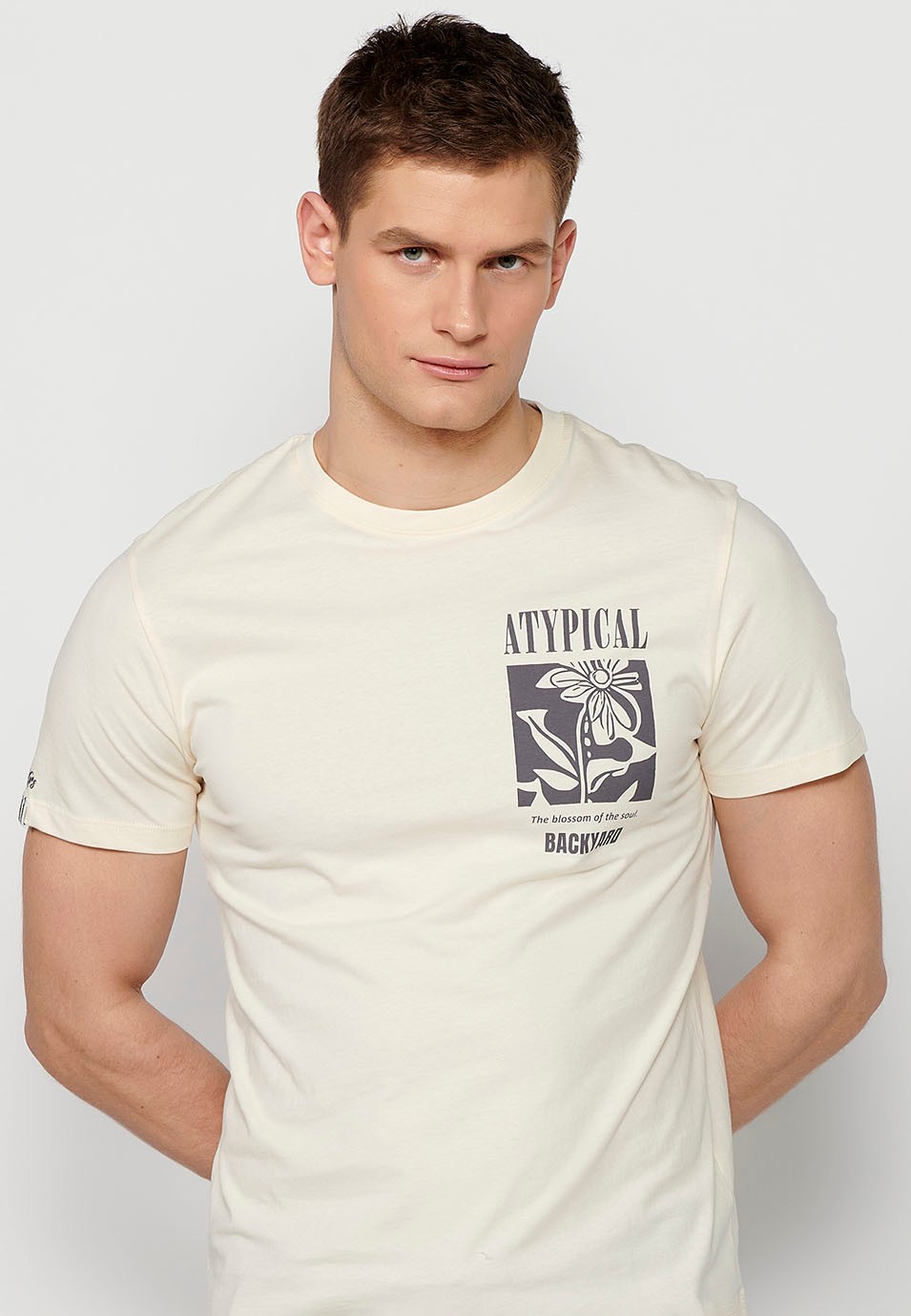 Cream Herren-T-Shirt aus Baumwolle mit kurzen Ärmeln, Rundhalsausschnitt und Rückenaufdruck
