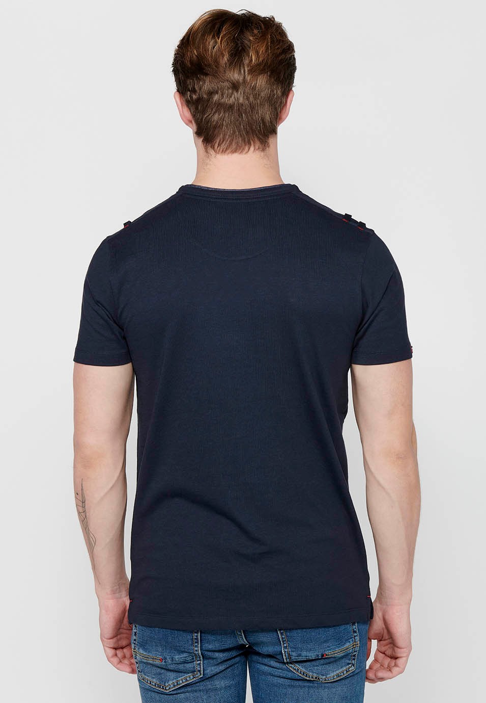 Marineblaues, kurzärmliges Baumwoll-T-Shirt mit Rundhalsausschnitt und geknöpfter Öffnung für Herren 2