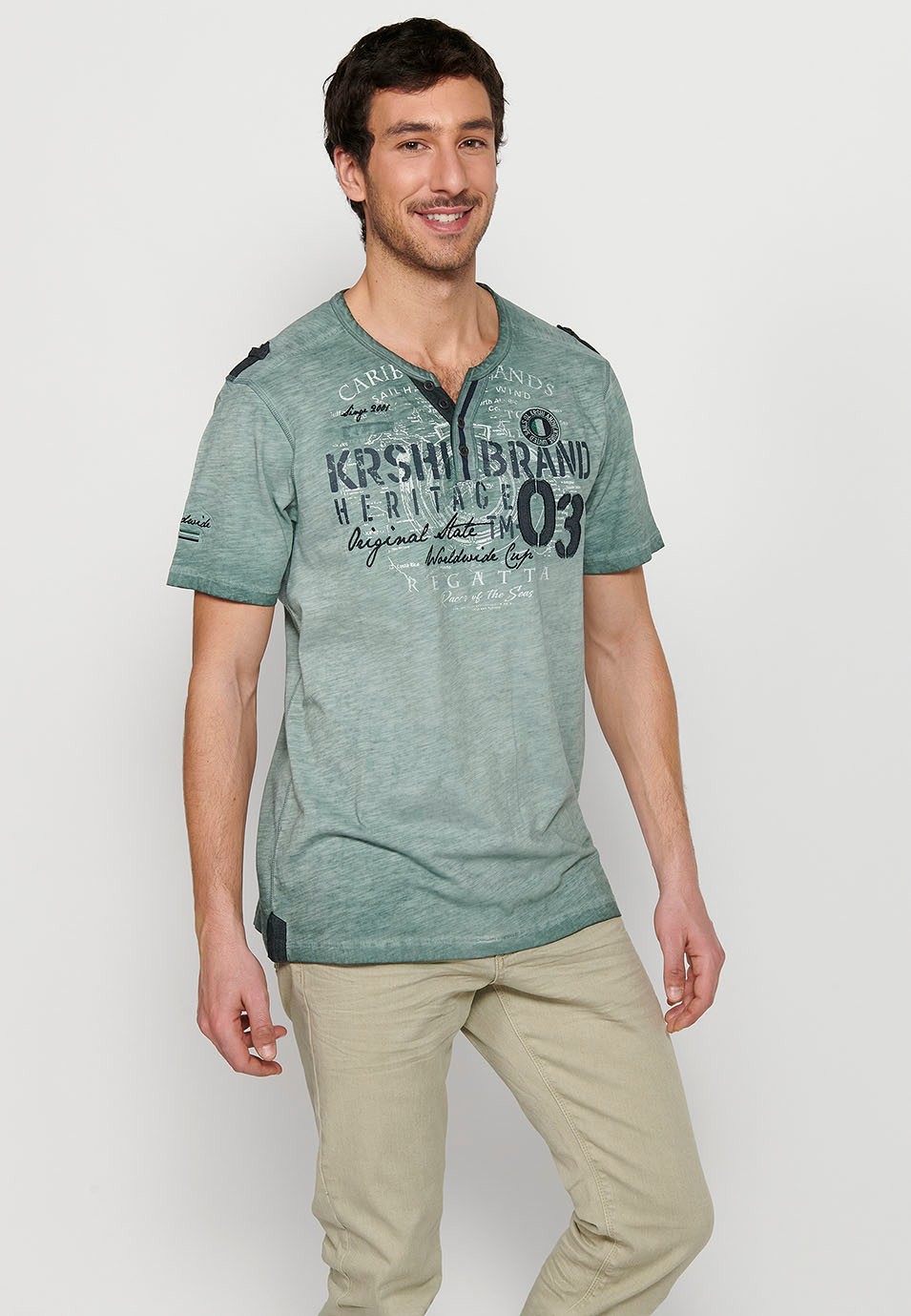 Kurzärmliges Herren-T-Shirt aus Baumwolle mit Rundhalsausschnitt, geknöpfter Öffnung und khakifarbenem Detail vorne 8