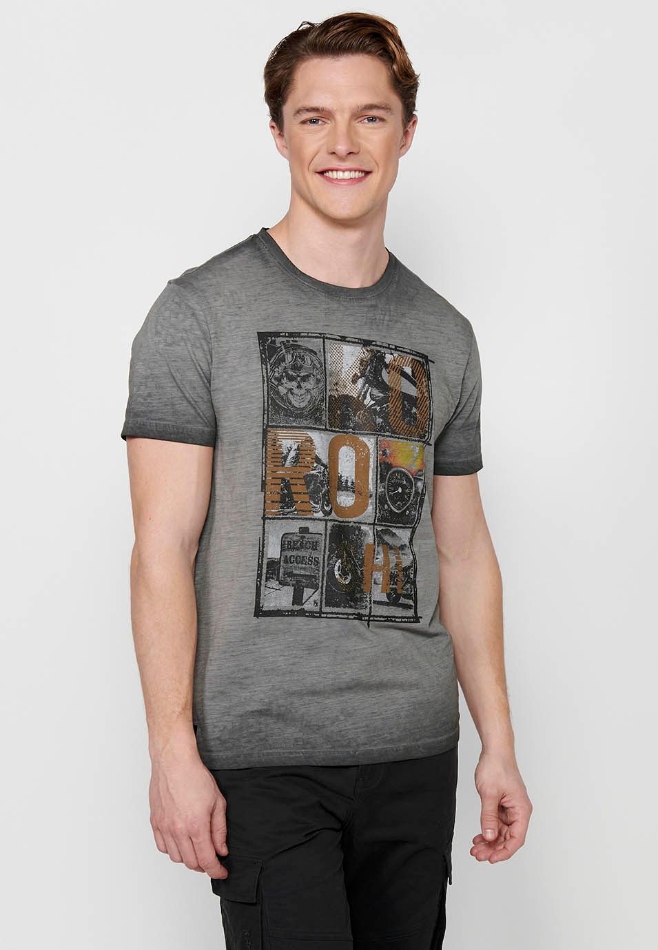 Short-sleeved Cotton T-shirt with Round Neck and Gray Front Print for Men