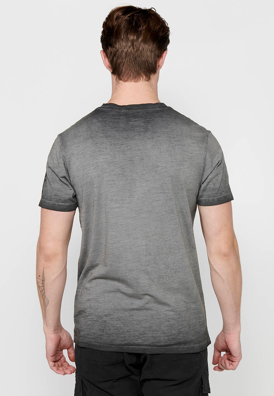 Short-sleeved Cotton T-shirt with Round Neck and Gray Front Print for Men 6