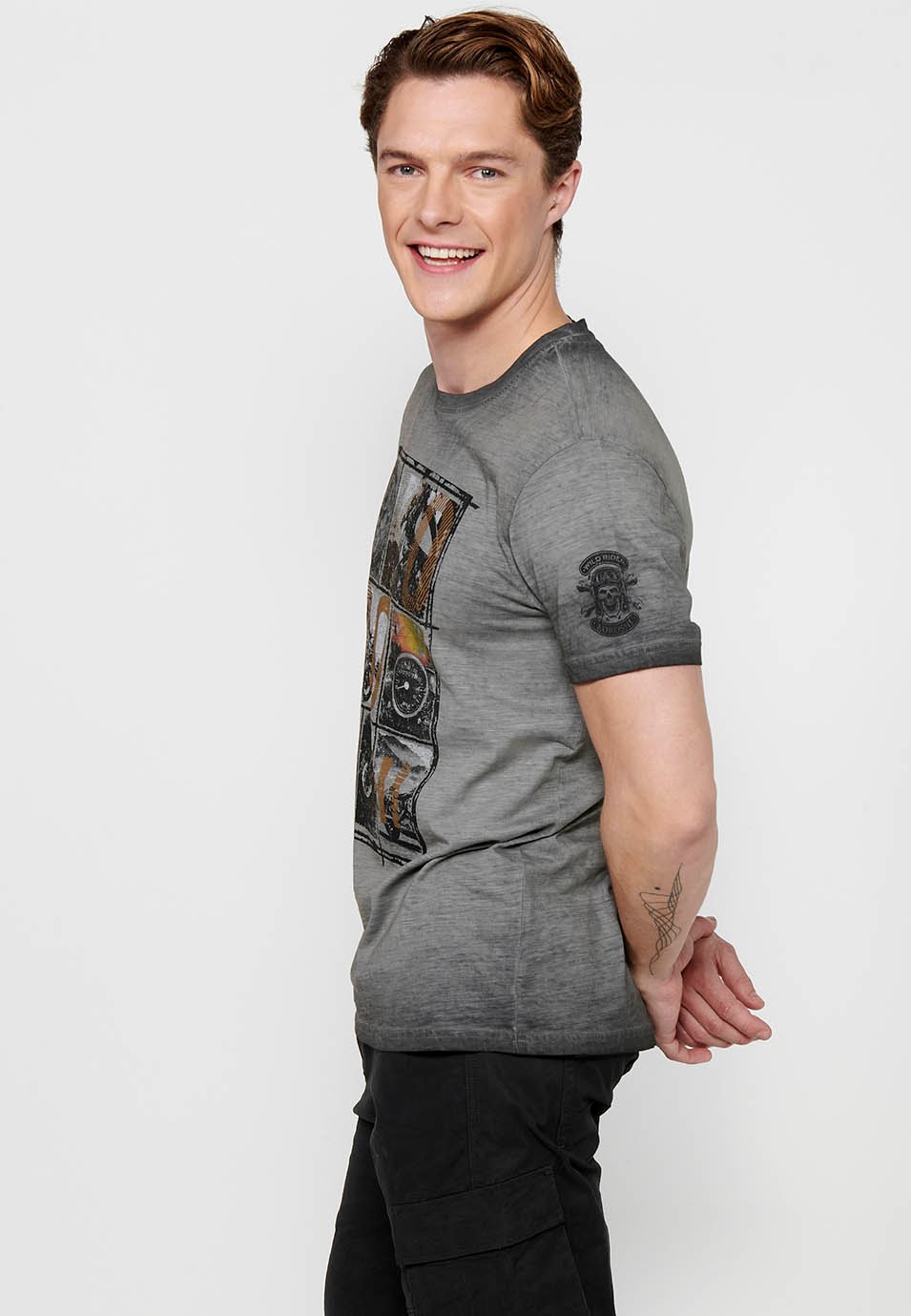T-shirt en coton à manches courtes, col rond et imprimé gris sur le devant pour homme 7