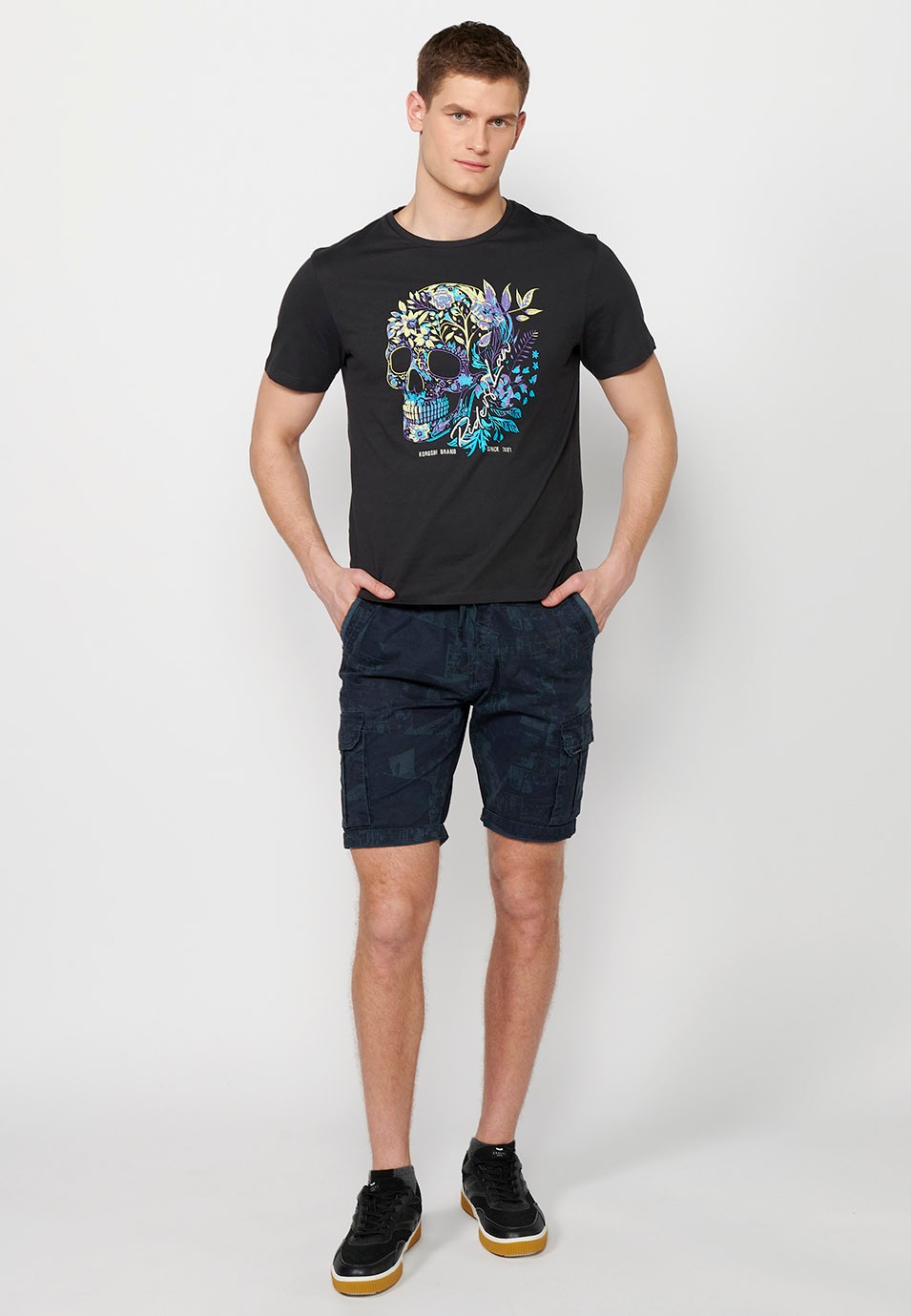T-shirt en coton à manches courtes, imprimé devant, coloris bleu pour homme