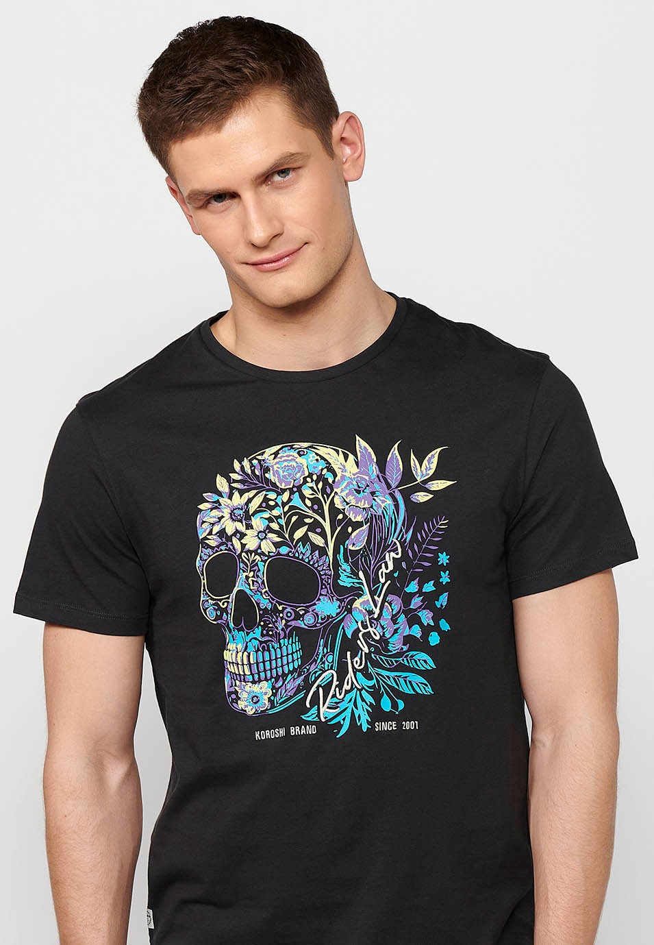 Camiseta de manga corta de algodon, estampado delantero, color azul para hombre