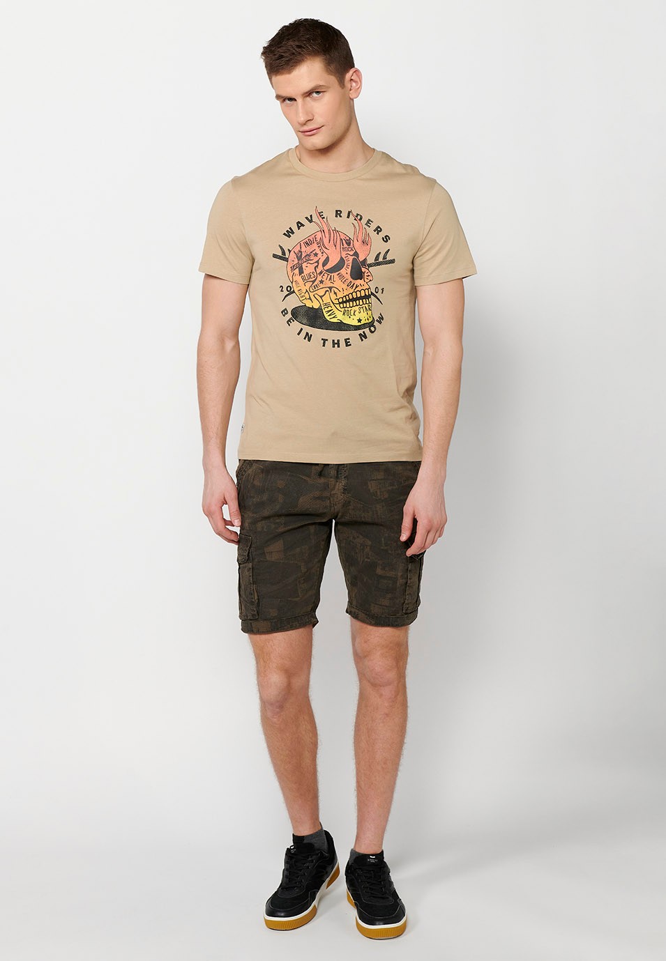 Stone-colored printed cotton short-sleeved t-shirt for men