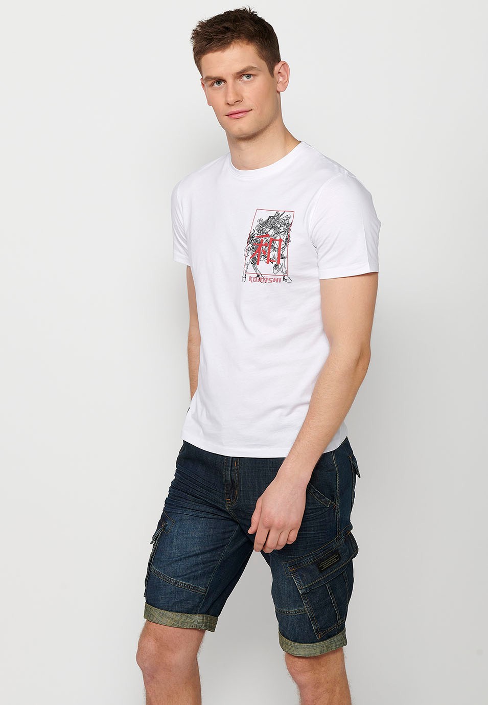 White short sleeve t-shirt with print on the back for men