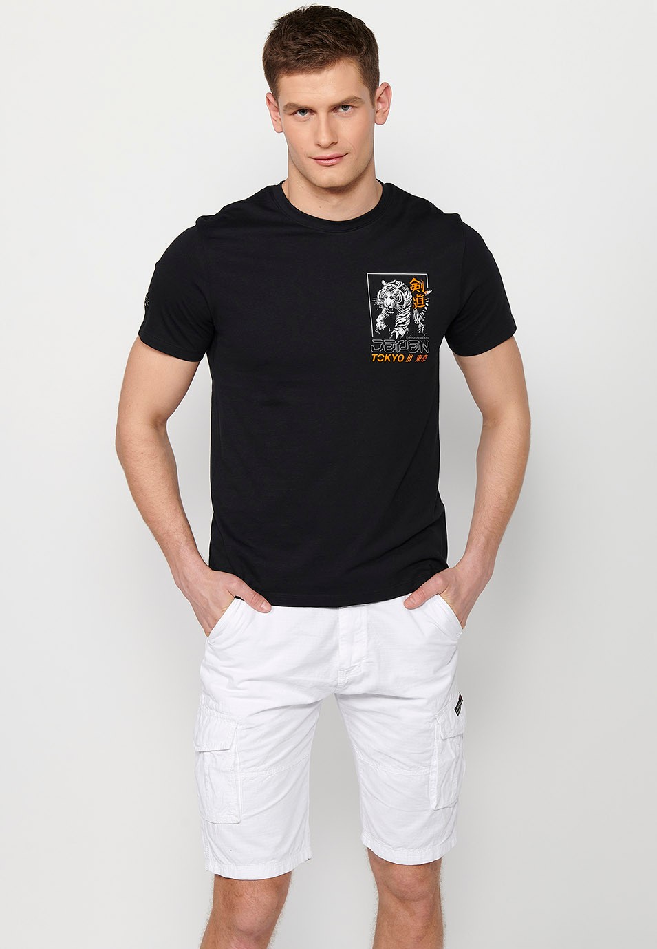 Short-sleeved cotton t-shirt with jungle tigger back print, black color for men