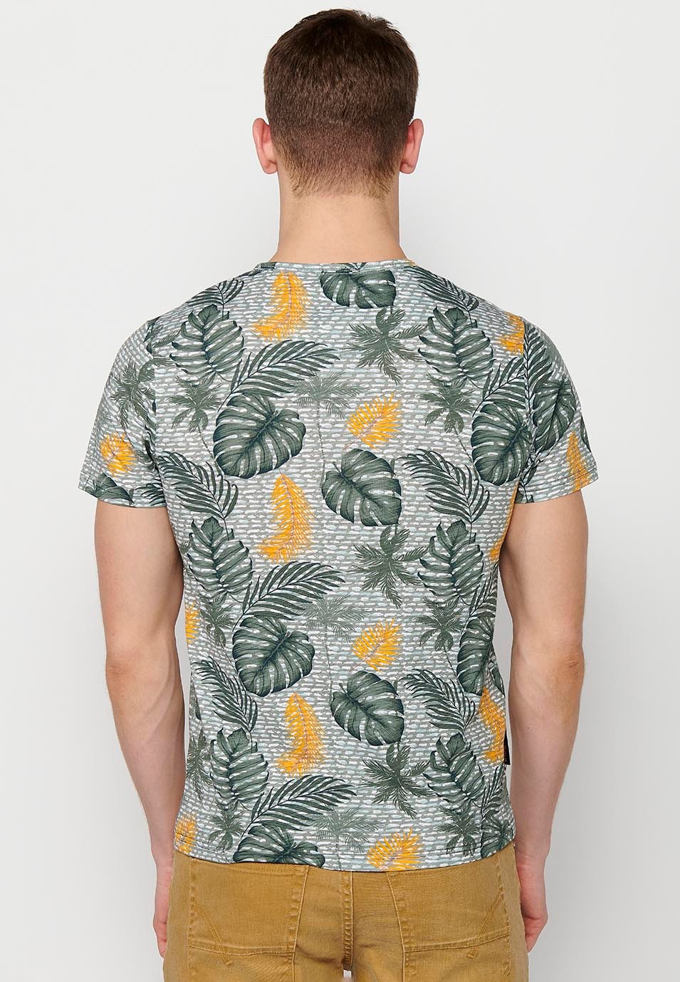 Short-sleeved cotton t-shirt with multicolored tropical print for men