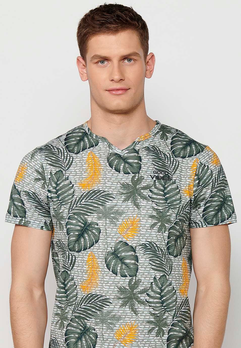 Short-sleeved cotton t-shirt with multicolored tropical print for men