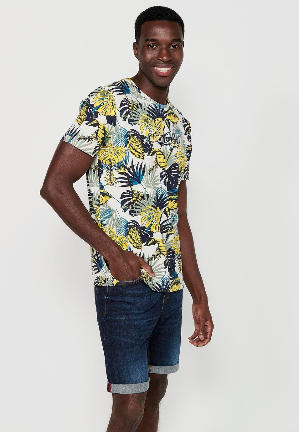 T-shirt jaune à manches courtes et col rond en coton imprimé floral pour hommes