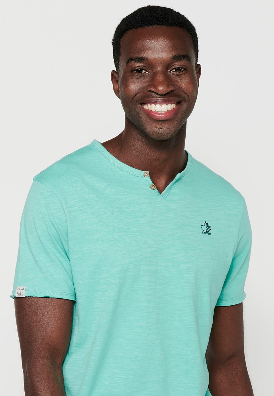 Basic-T-Shirt aus Baumwolle mit kurzen Ärmeln, V-Ausschnitt und Knopf, Mintfarbe für Herren 7