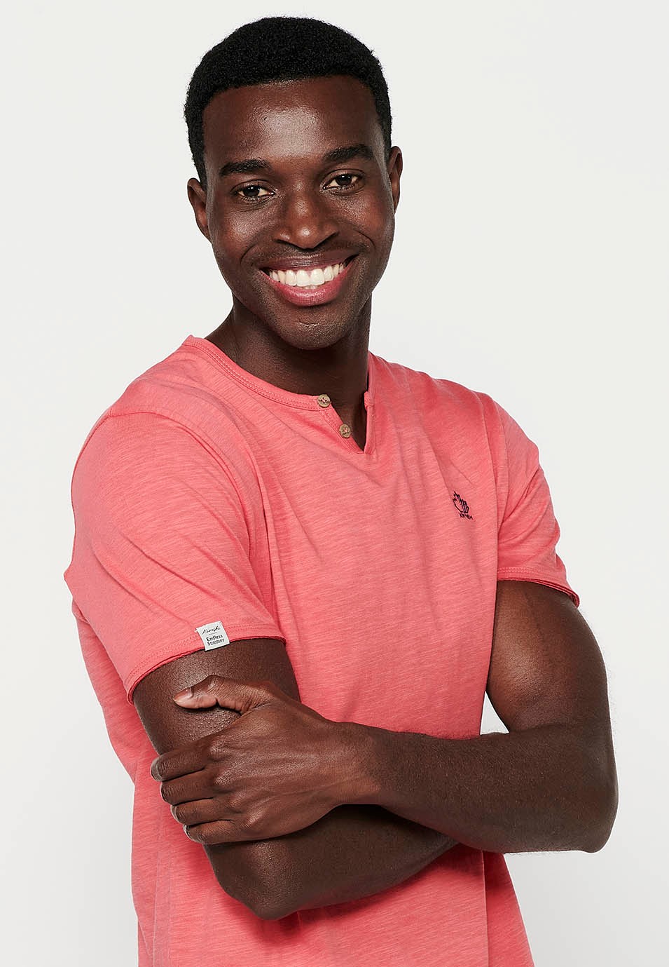 T-shirt basique manches courtes en coton, col V avec bouton, coloris rose pour homme 2