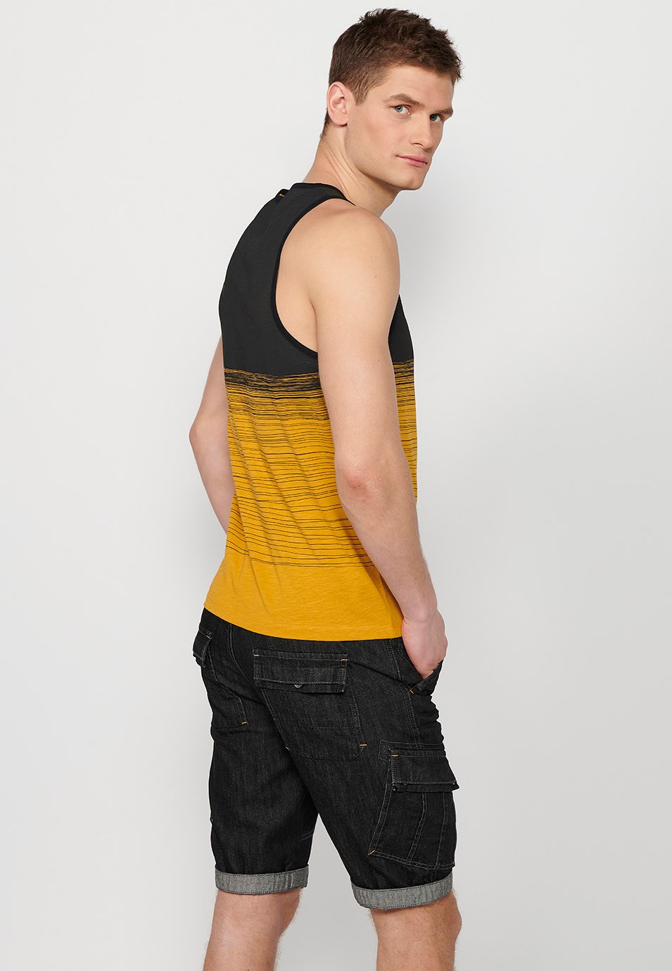 Camiseta de tirantes, estampado degradado amarillo, para hombres