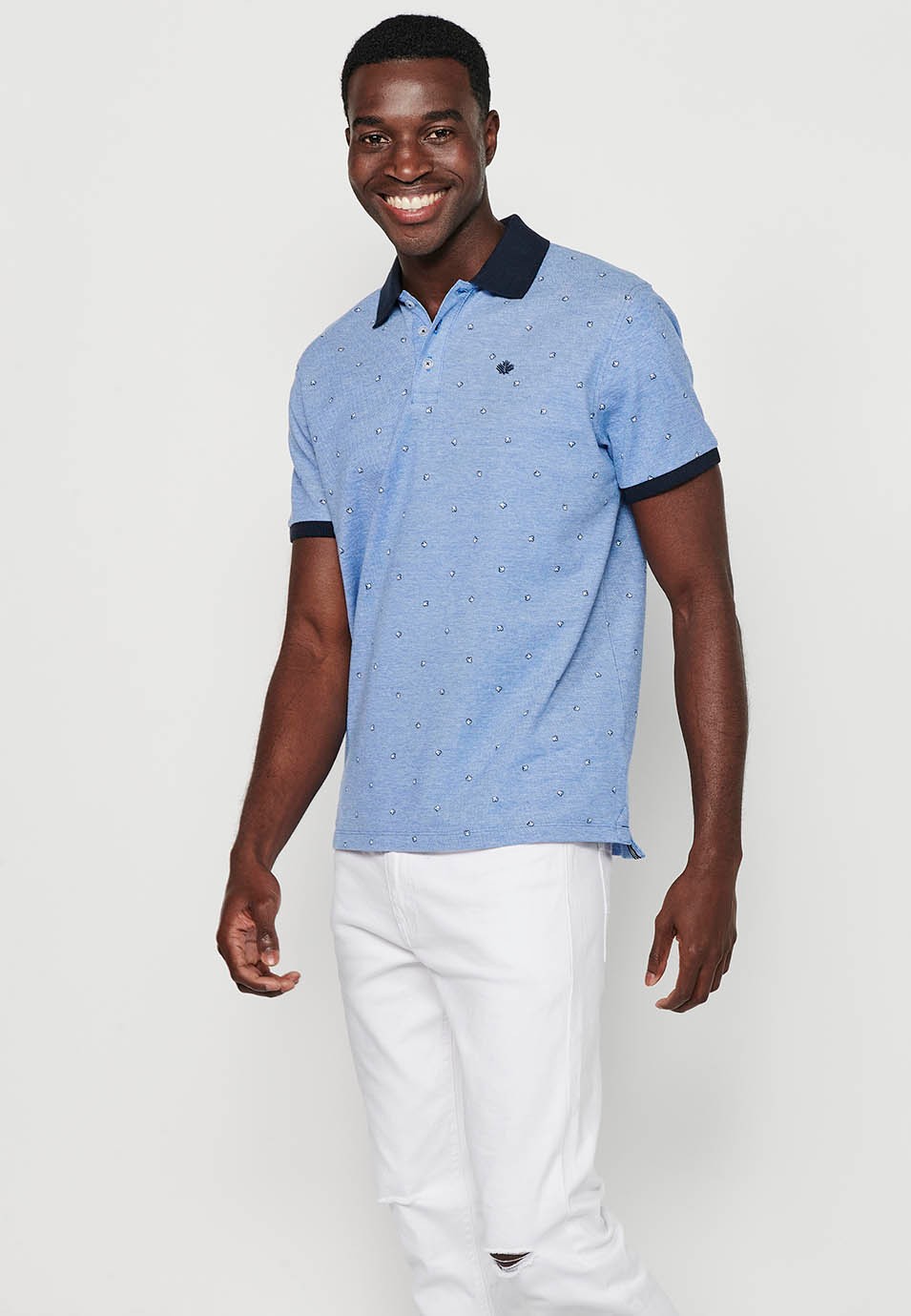 Polo de manga corta de algodón, tela estampada color azul para hombre | Ropa Casual