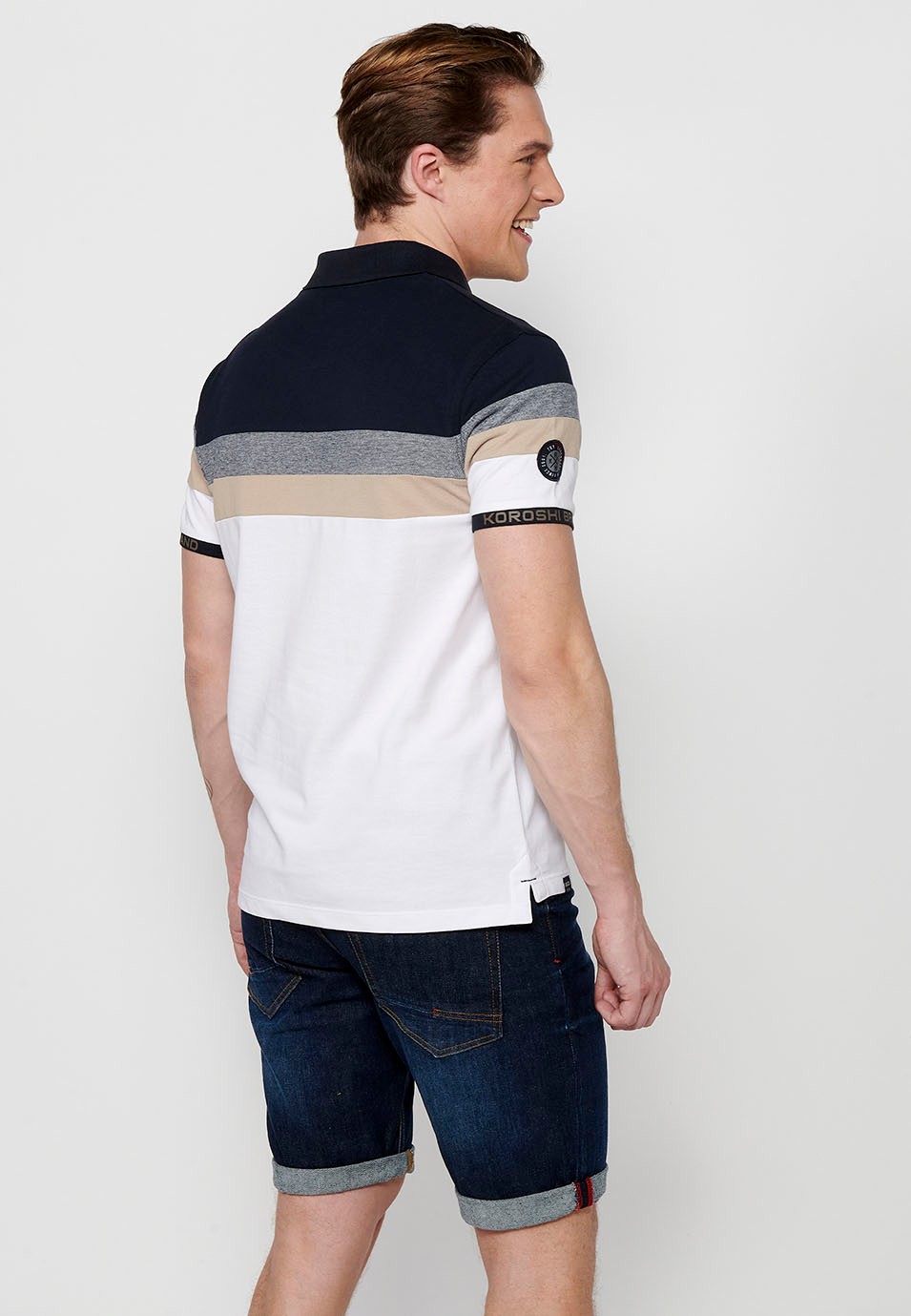 100% cotton short-sleeved polo shirt, striped detail on the chest, white color for men