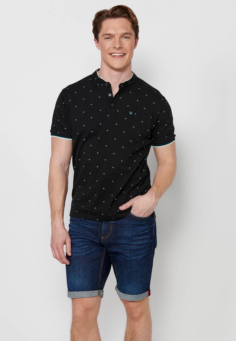 Short-sleeved Cotton Polo with Round Neck with buttoned opening and Finished with Side Cuts in Black for Men