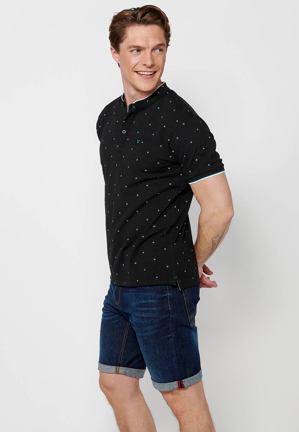 Short-sleeved Cotton Polo with Round Neck with buttoned opening and Finished with Side Cuts in Black for Men 6