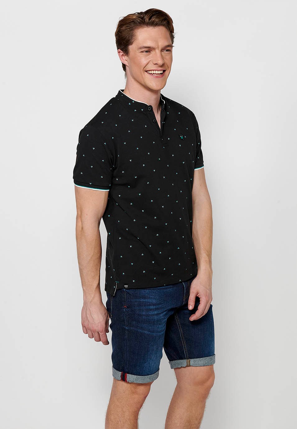 Short-sleeved Cotton Polo with Round Neck with buttoned opening and Finished with Side Cuts in Black for Men 4