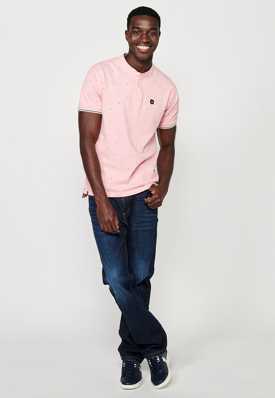 Short-sleeved Cotton Polo with Round Neck with buttoned opening and Finished with Side Cuts in Pink for Men 3