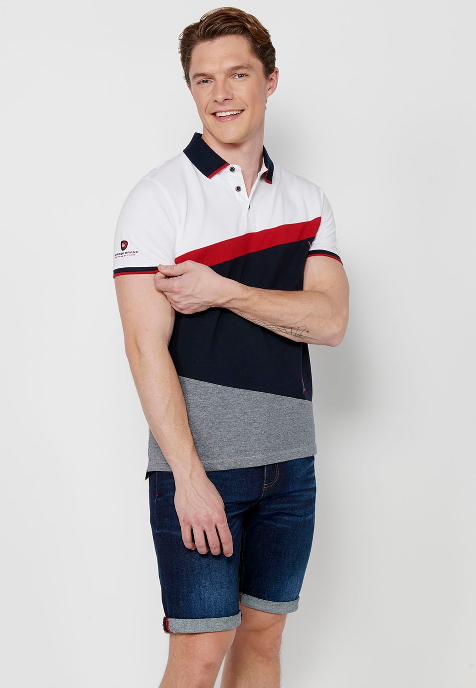 Short-sleeved cotton polo shirt with white buttons for men 6