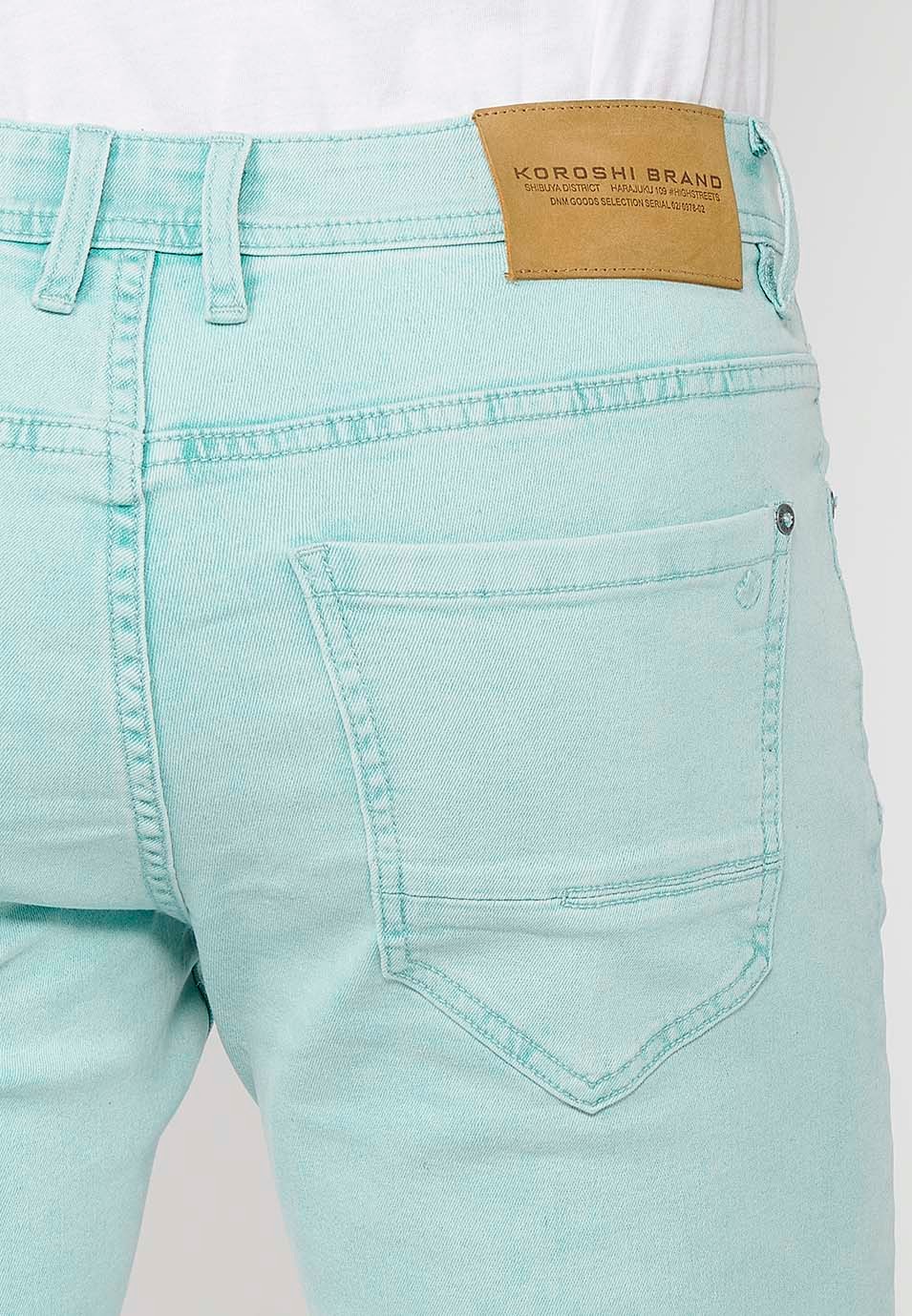 Shorts with turn-up closure with front zipper and button closure and five pockets, one blue pocket pocket for Men 9