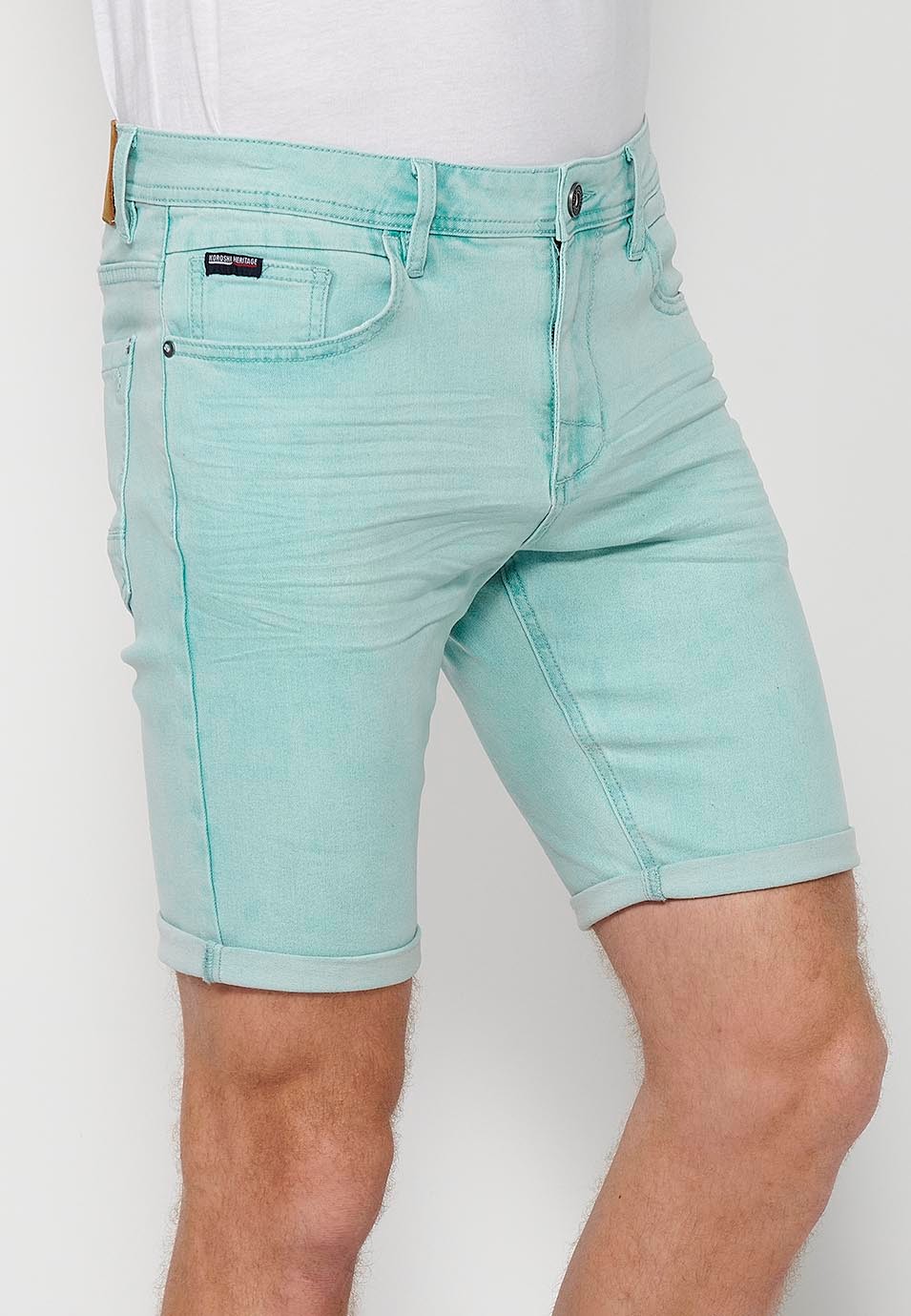 Shorts with turn-up closure with front zipper and button closure and five pockets, one blue pocket pocket for Men 5
