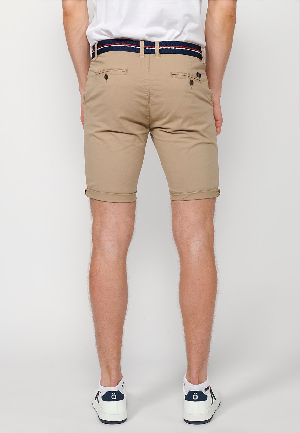 Shorts with a turn-up finish with front closure with zipper and button and belt in Beige Color for Men 1