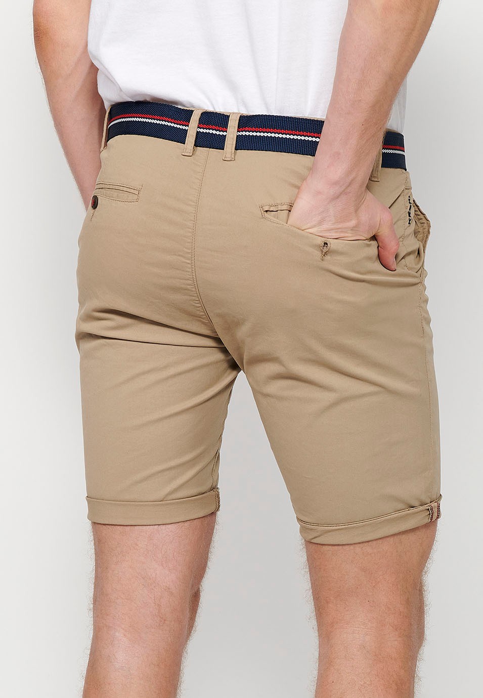 Shorts with a turn-up finish with front closure with zipper and button and belt in Beige Color for Men 7