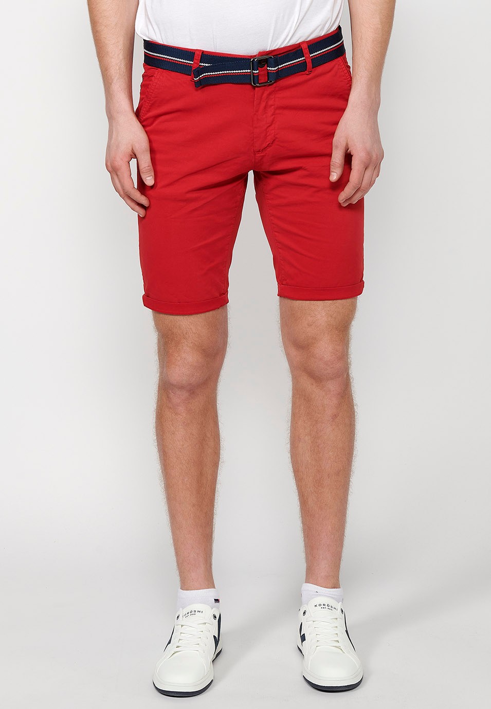 Pantalons curts acabats en volta amb Tancament davanter amb cremallera i botó i cinturó de Color Roig per a Home 4
