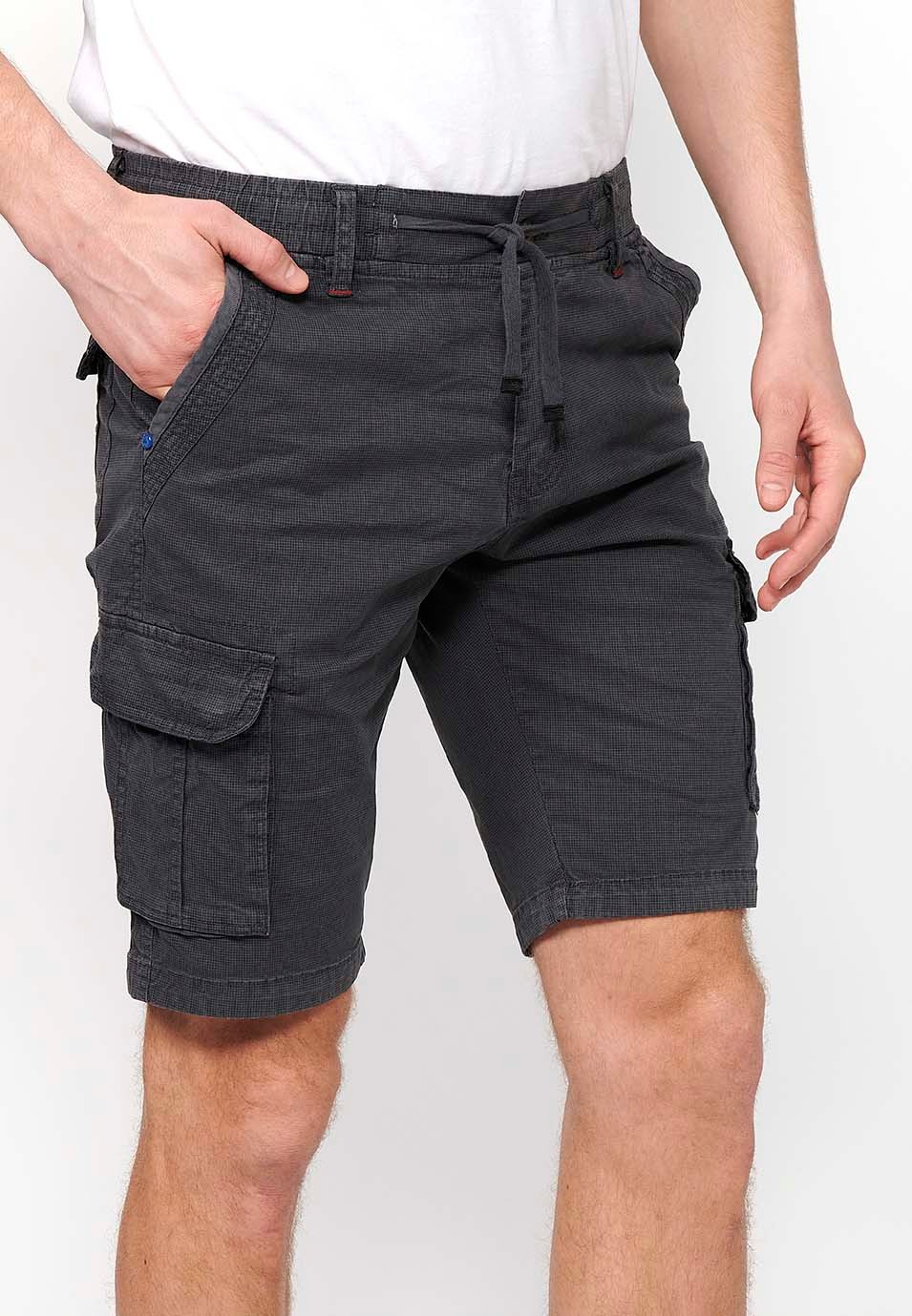 Cargo-Shorts mit Frontverschluss mit Reißverschluss und Knopf und vier Taschen, zwei Gesäßtaschen mit Patte, zwei Cargotaschen mit Patte und verstellbarer Taille mit Kordelzug in Grau für Herren 1