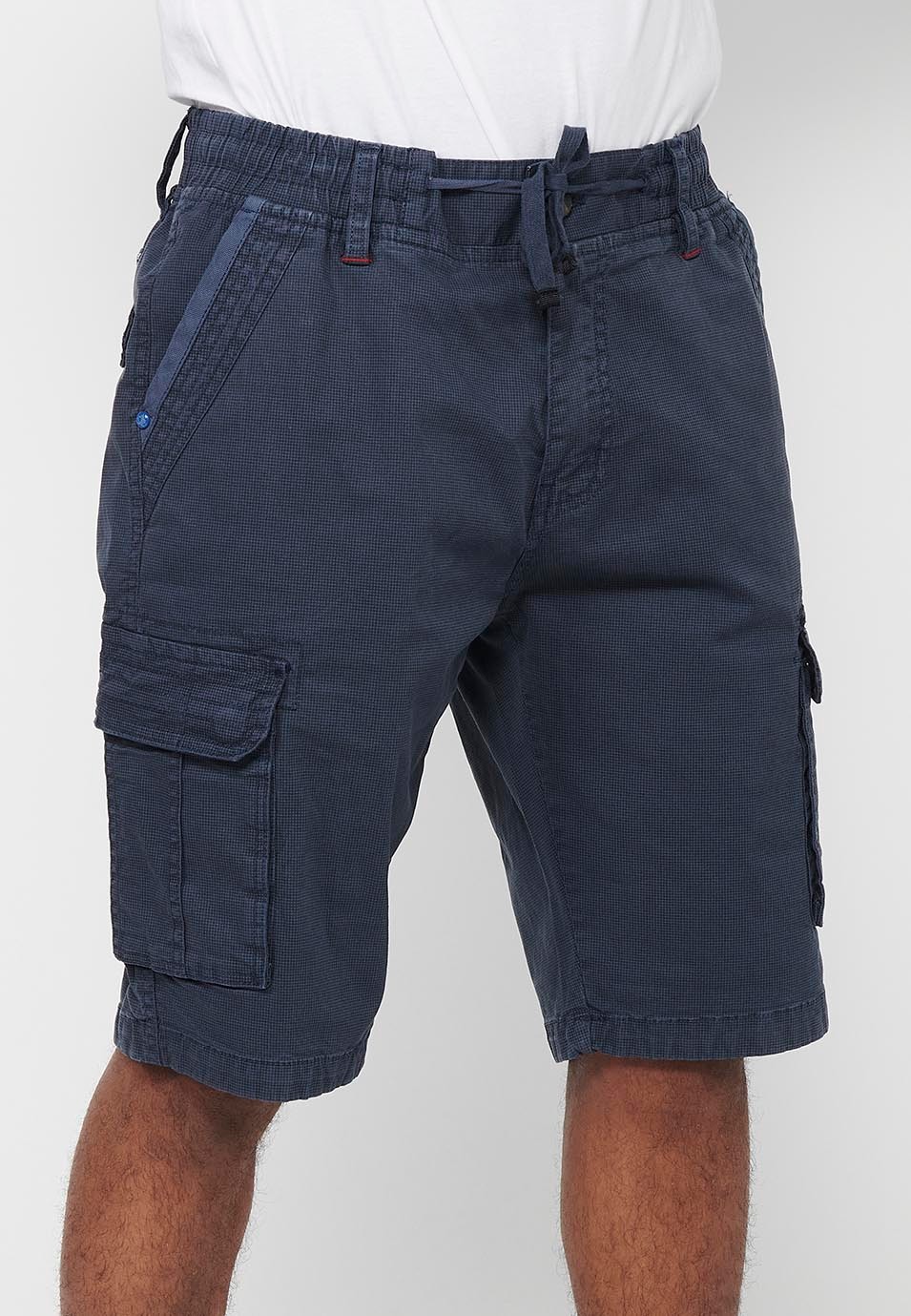 Cargo-Shorts mit Frontverschluss mit Reißverschluss und Knopf und vier Taschen, zwei Gesäßtaschen mit Patte mit zwei Cargotaschen mit Patte und verstellbarer Taille mit Kordelzug in der Farbe Marineblau für Herren 2