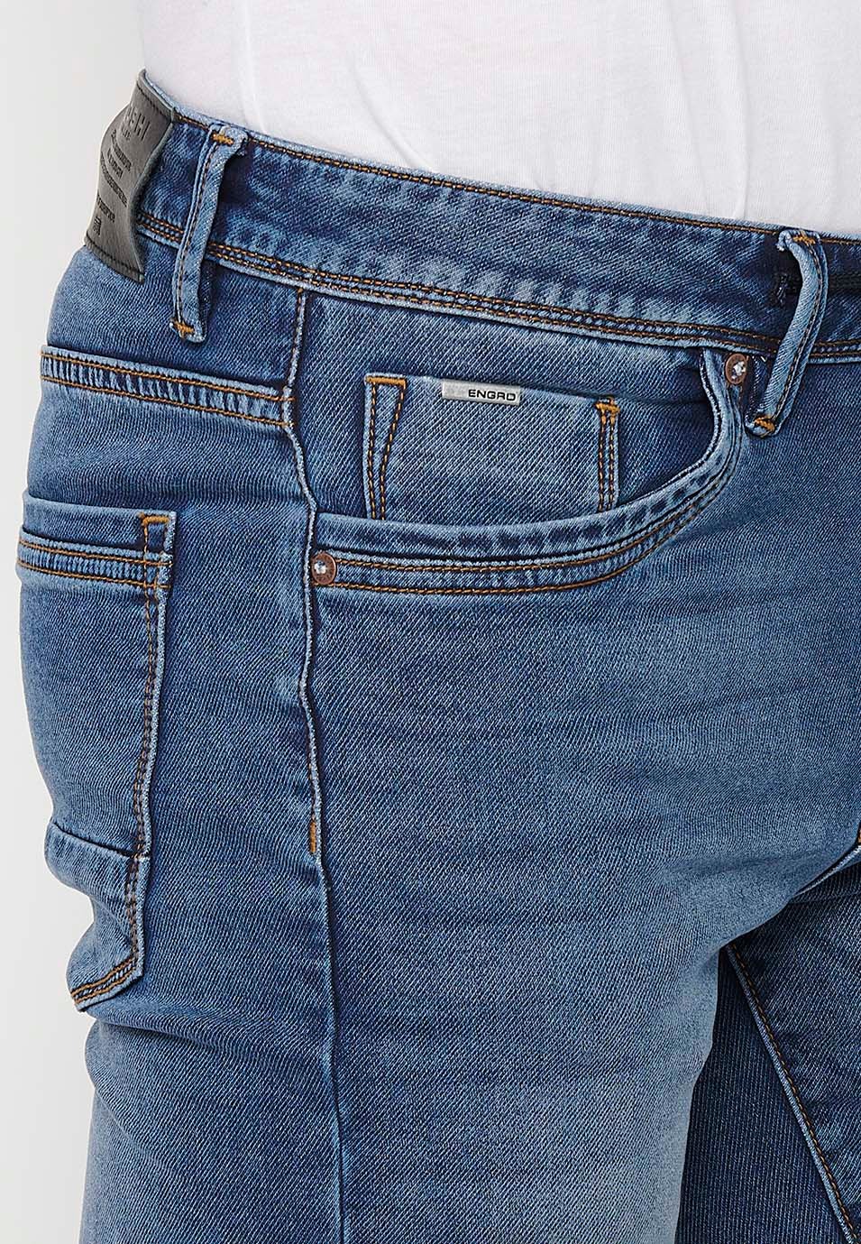 Short avec finition revers avec fermeture sur le devant avec fermeture éclair et bouton en Bleu pour Homme