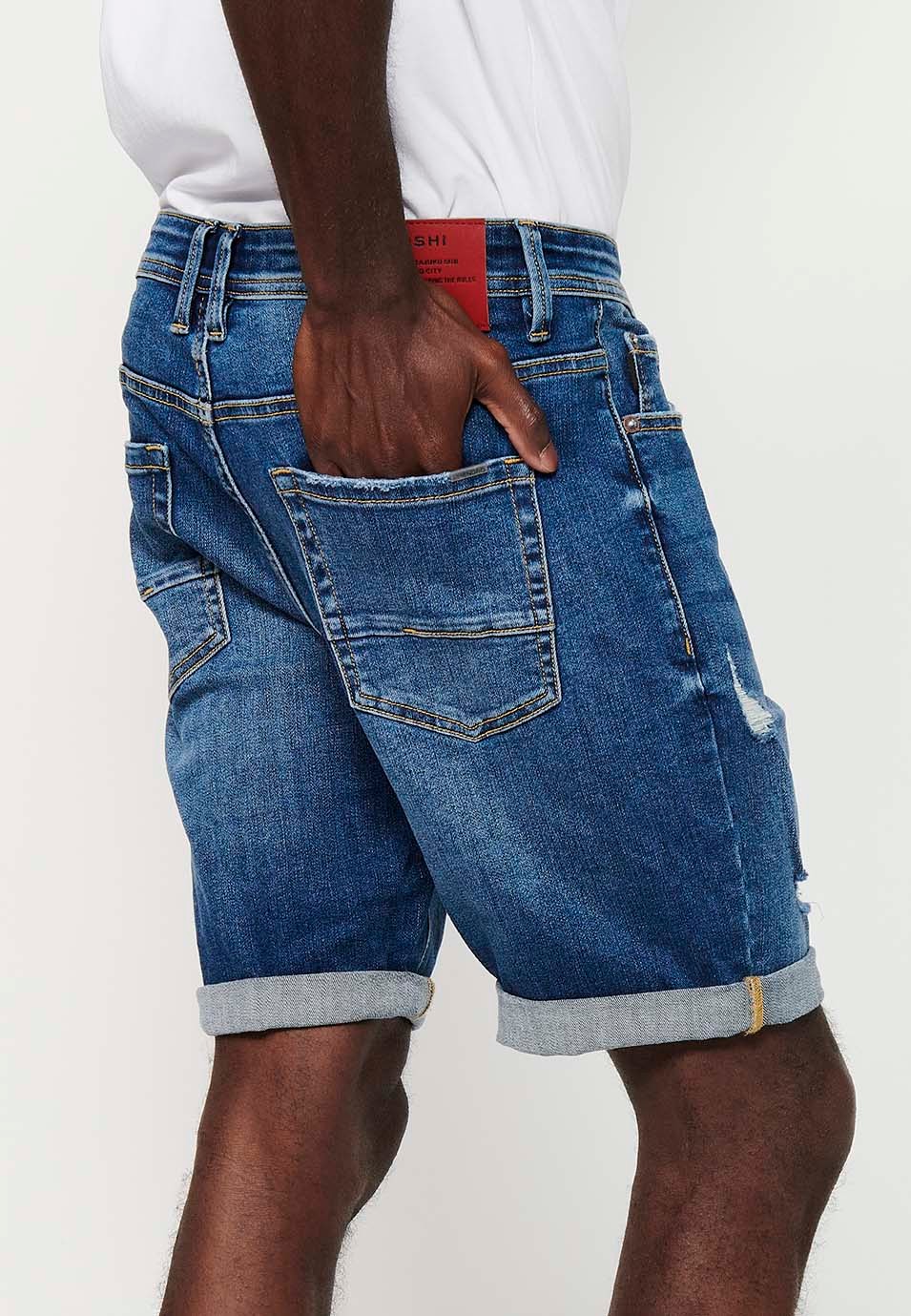 Shorts with turn-up finish and front zipper and button closure with five pockets, one blue pocket pocket for Men 9