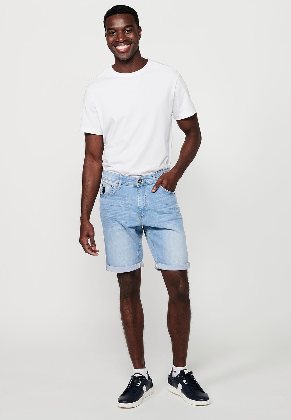 Strecth Regular Fit Denim Bermuda Shorts, blaue Farbe für Herren