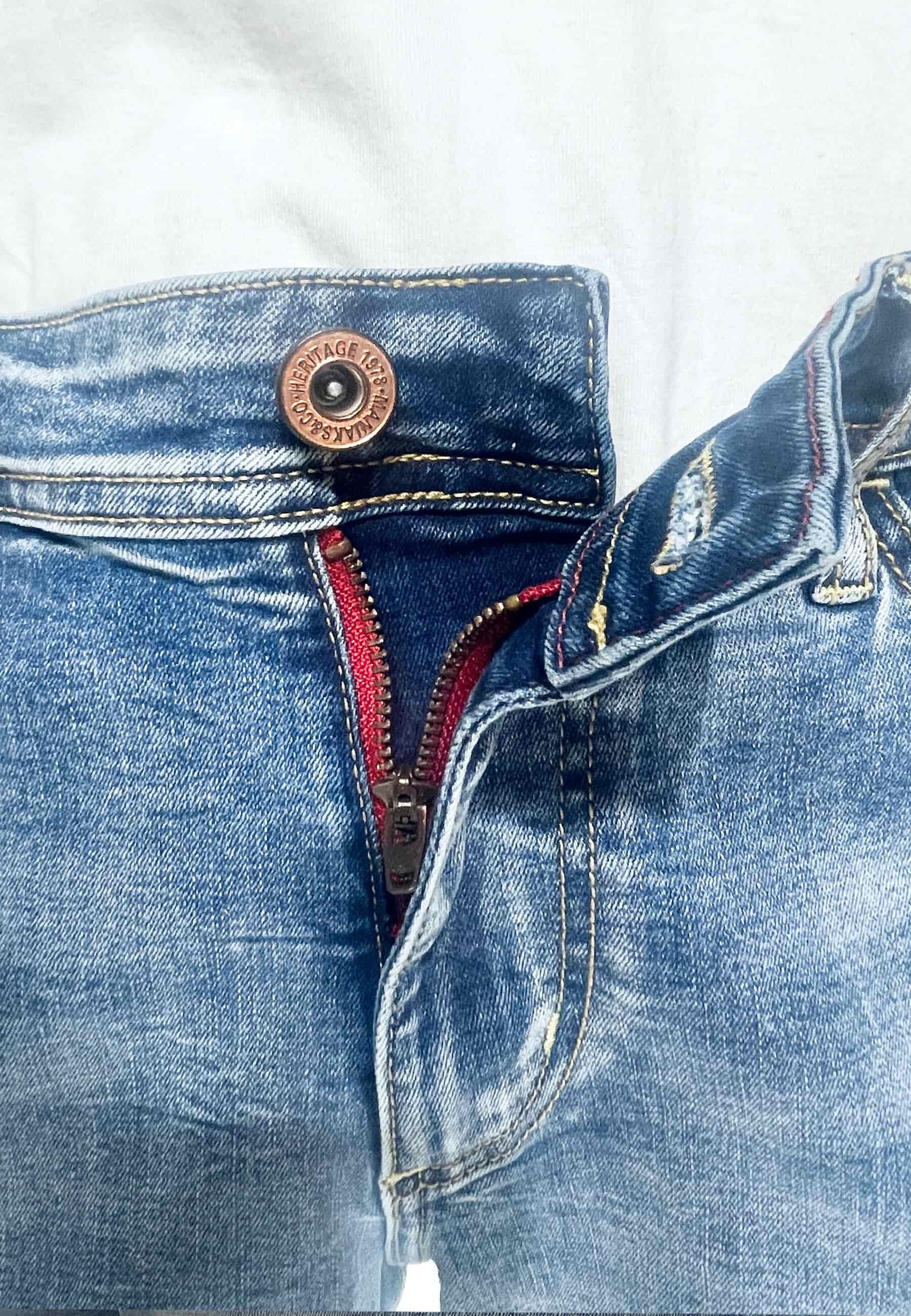 Jeans-Bermudashorts mit Umschlag, Reißverschluss und Knopf vorne, fünf Taschen und einer Tasche in Blau für Herren 7