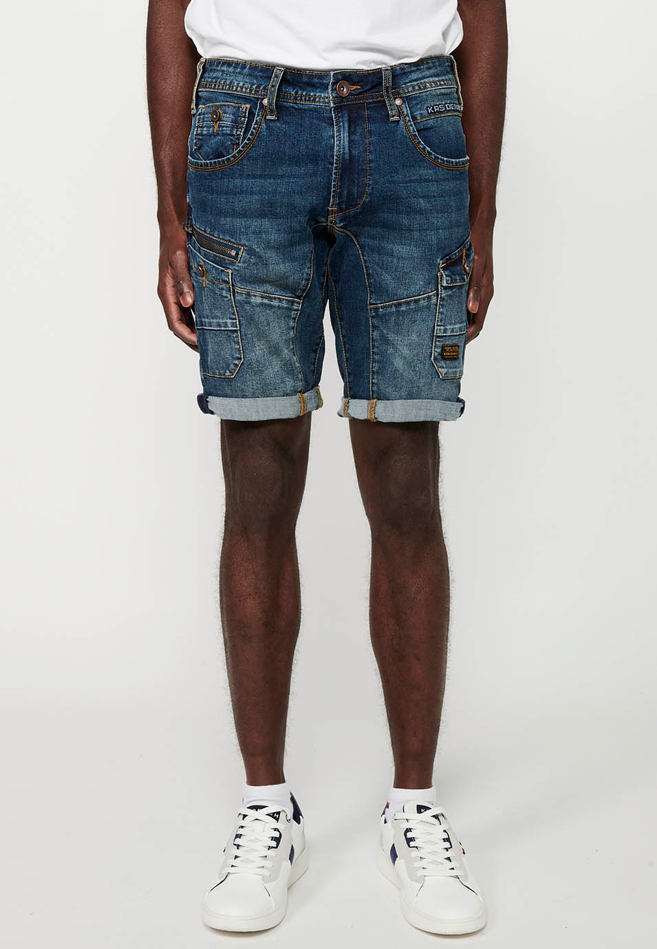 Denim-Bermudashorts mit Umschlag und Reißverschluss vorne und Knopfverschluss mit fünf Taschen, eine Tasche mit blauen Details vorne für Herren 5