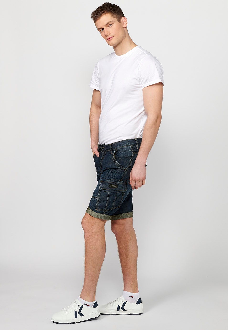Blue Denim Bermuda Shorts with Side Cargo Pockets and Front Closure with Zipper and Button for Men