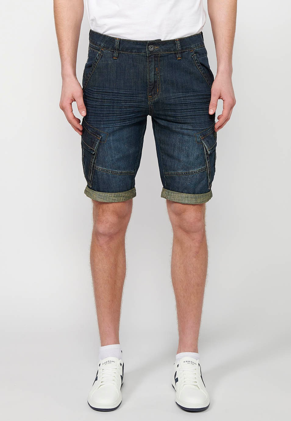 Blue Denim Bermuda Shorts with Side Cargo Pockets and Front Closure with Zipper and Button for Men 5
