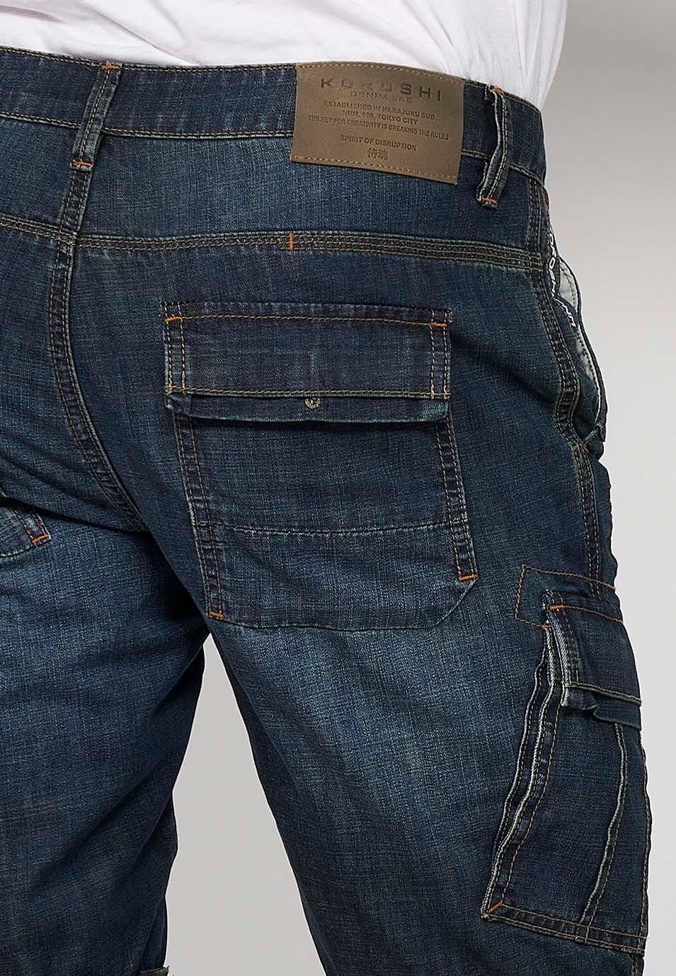 Bermuda en denim bleu avec poches cargo latérales et fermeture avant avec fermeture éclair et bouton pour homme 4