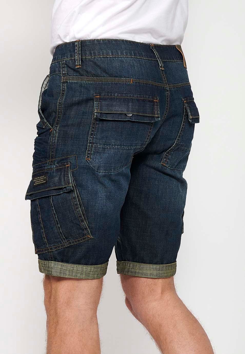 Bermuda en denim bleu avec poches cargo latérales et fermeture avant avec fermeture éclair et bouton pour homme 9