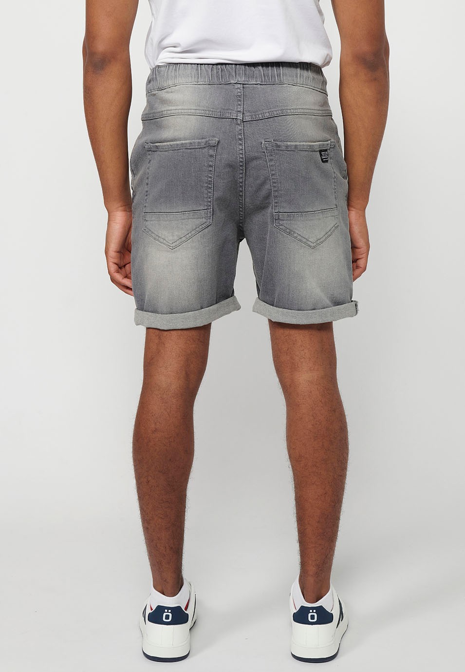 Bermuda Jogger acabat denim, color gris per a home