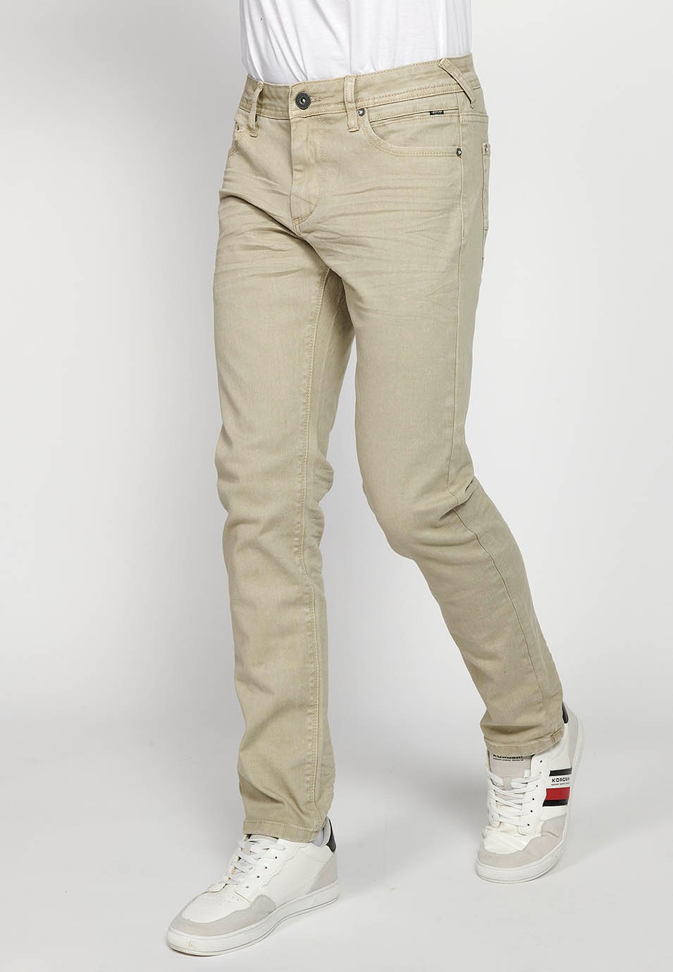 Pantalons llargs straigth regular fit amb Tancament davanter amb cremallera i botó amb Cinc butxaques, un cerillero de Color Pedra per a Home 4