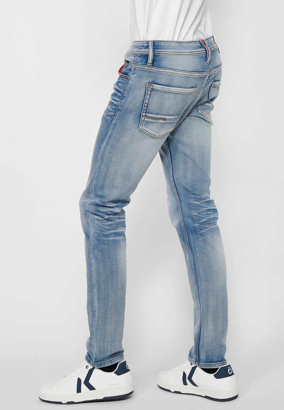 Slim fit long denim pants with front zipper closure and light blue button for Men 8