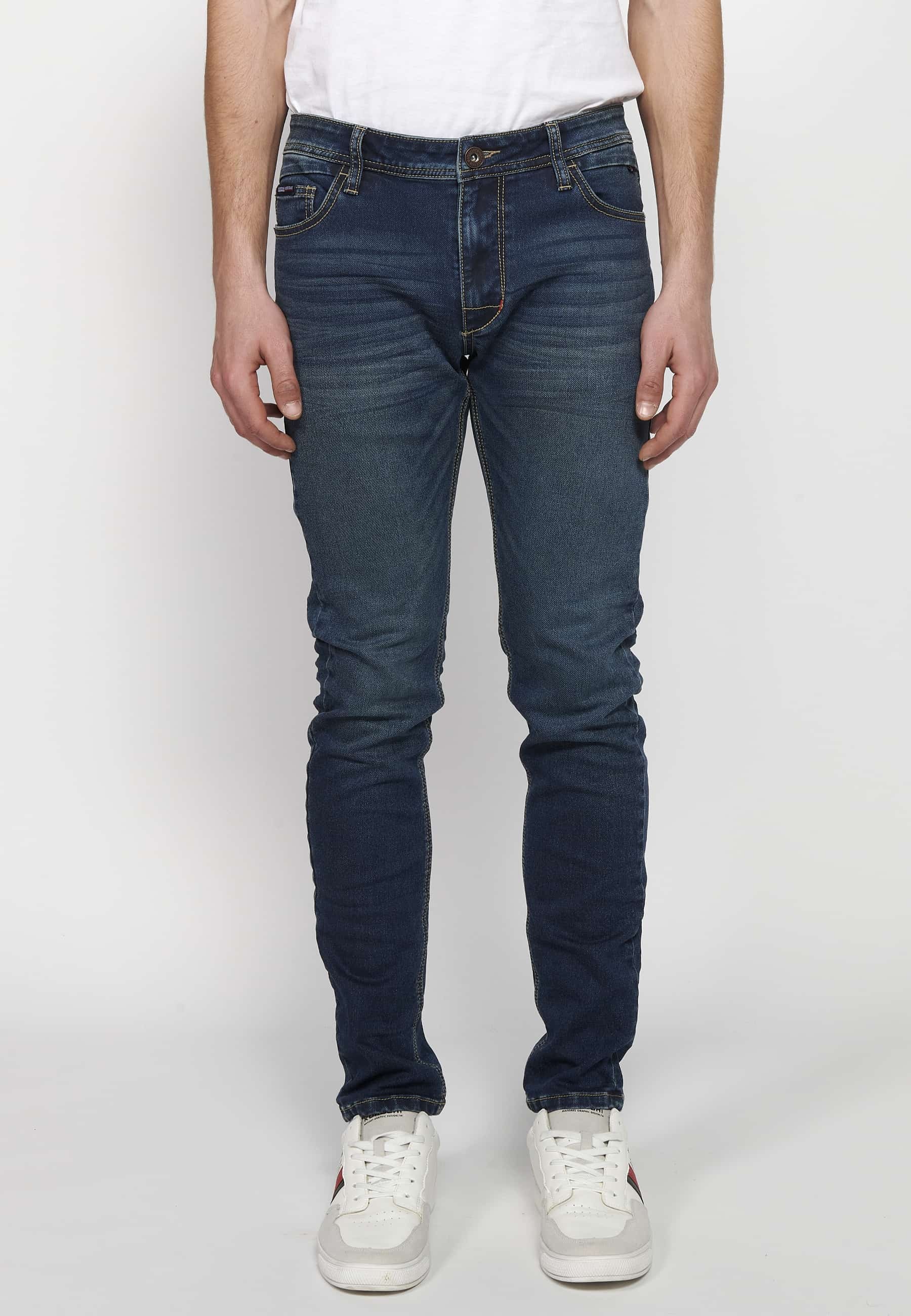 Lange Slim-Fit-Jeans mit Reißverschluss und Knopfverschluss vorne und fünf Taschen, eine blaue Tasche für Herren 4