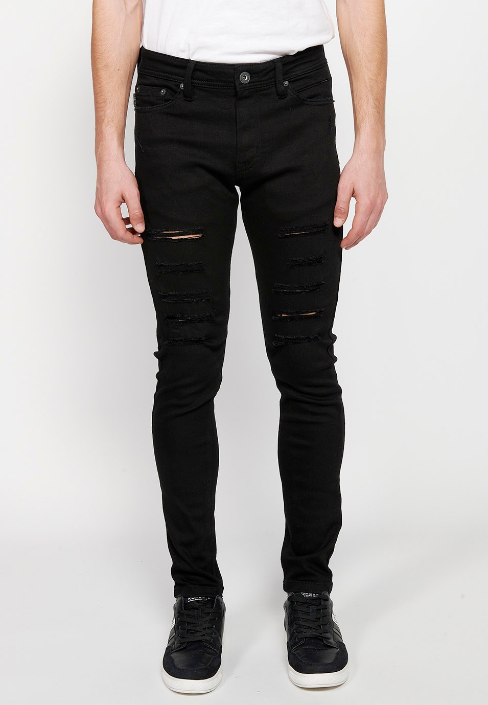 Pantalón jeans largo slim super skinny con Cierre delantero con cremallera y botón de Color Denim Negro para Hombre 3