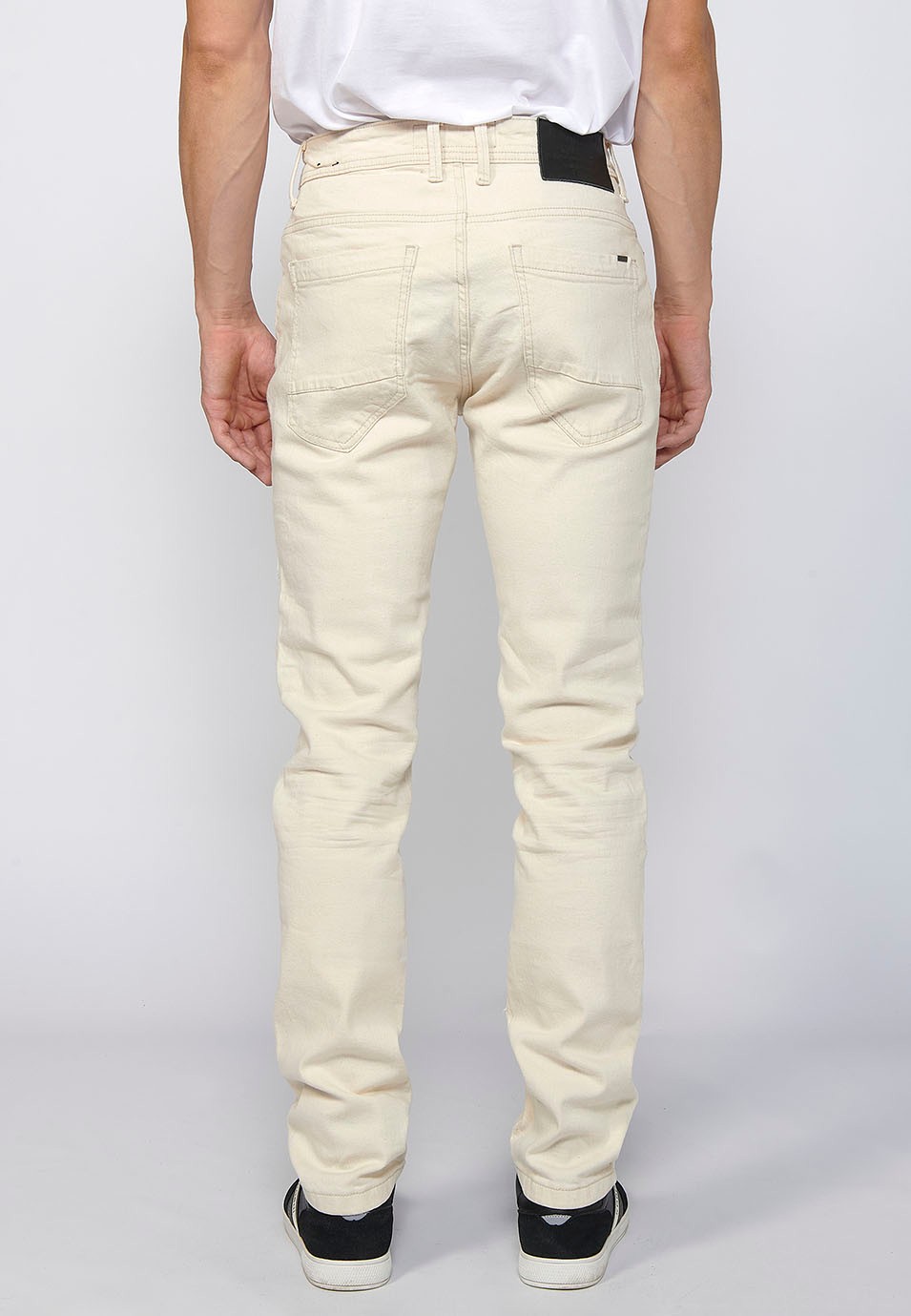 Pantalon long droit coupe classique avec fermeture zippée sur le devant et bouton écru pour Homme 2