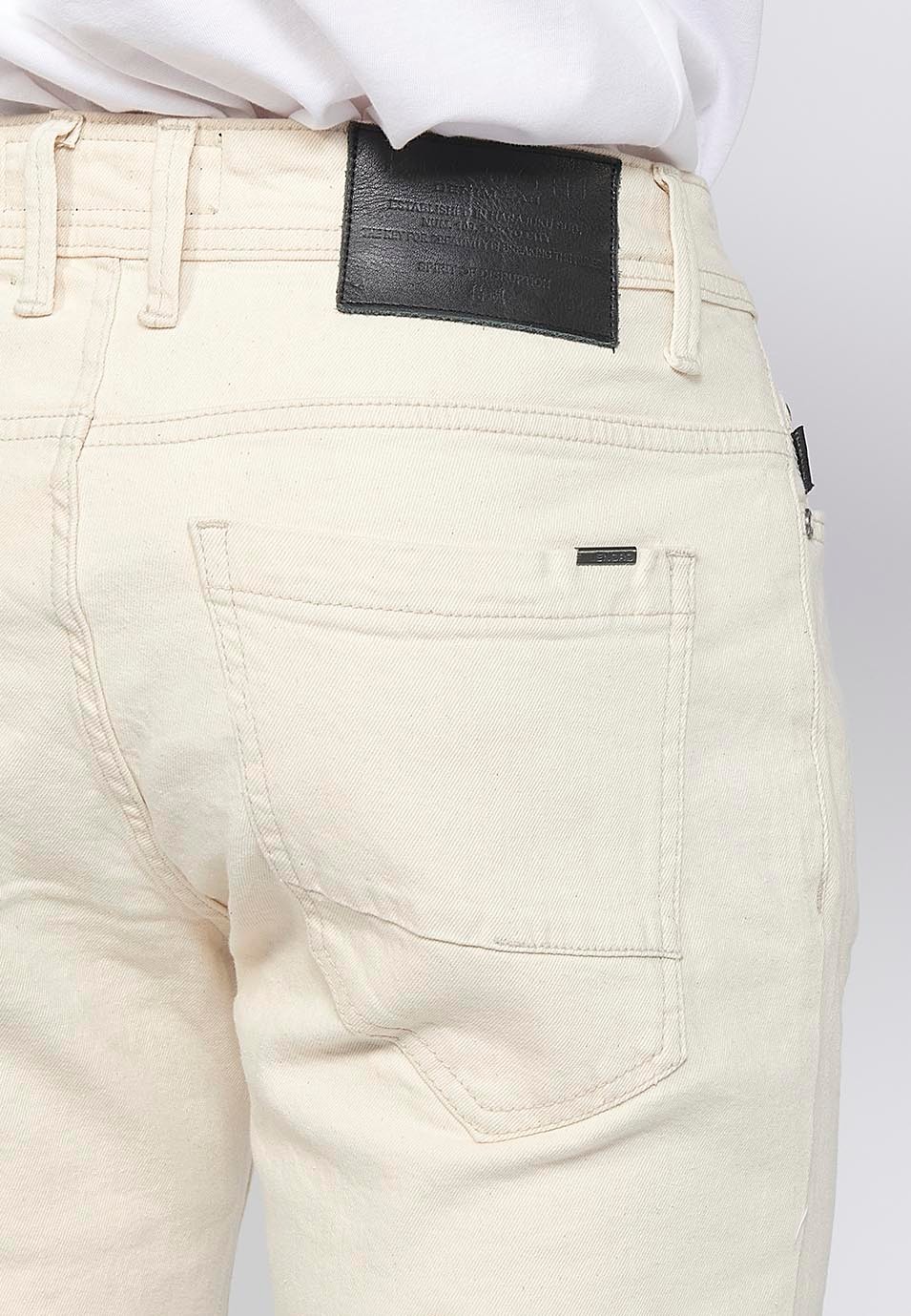 Pantalon long droit coupe classique avec fermeture zippée sur le devant et bouton écru pour Homme 8